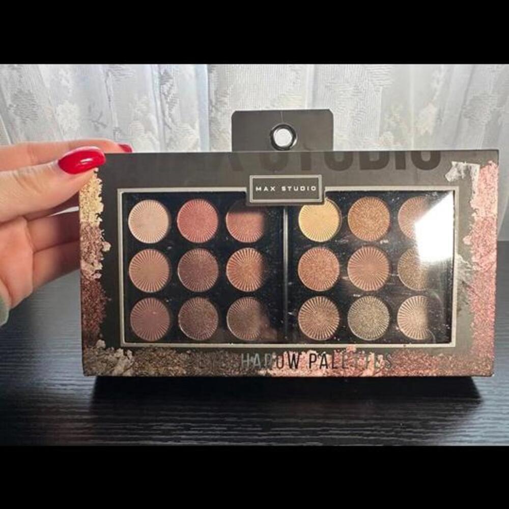 Max Studio 2 Eyeshadow Palettes – New in Box